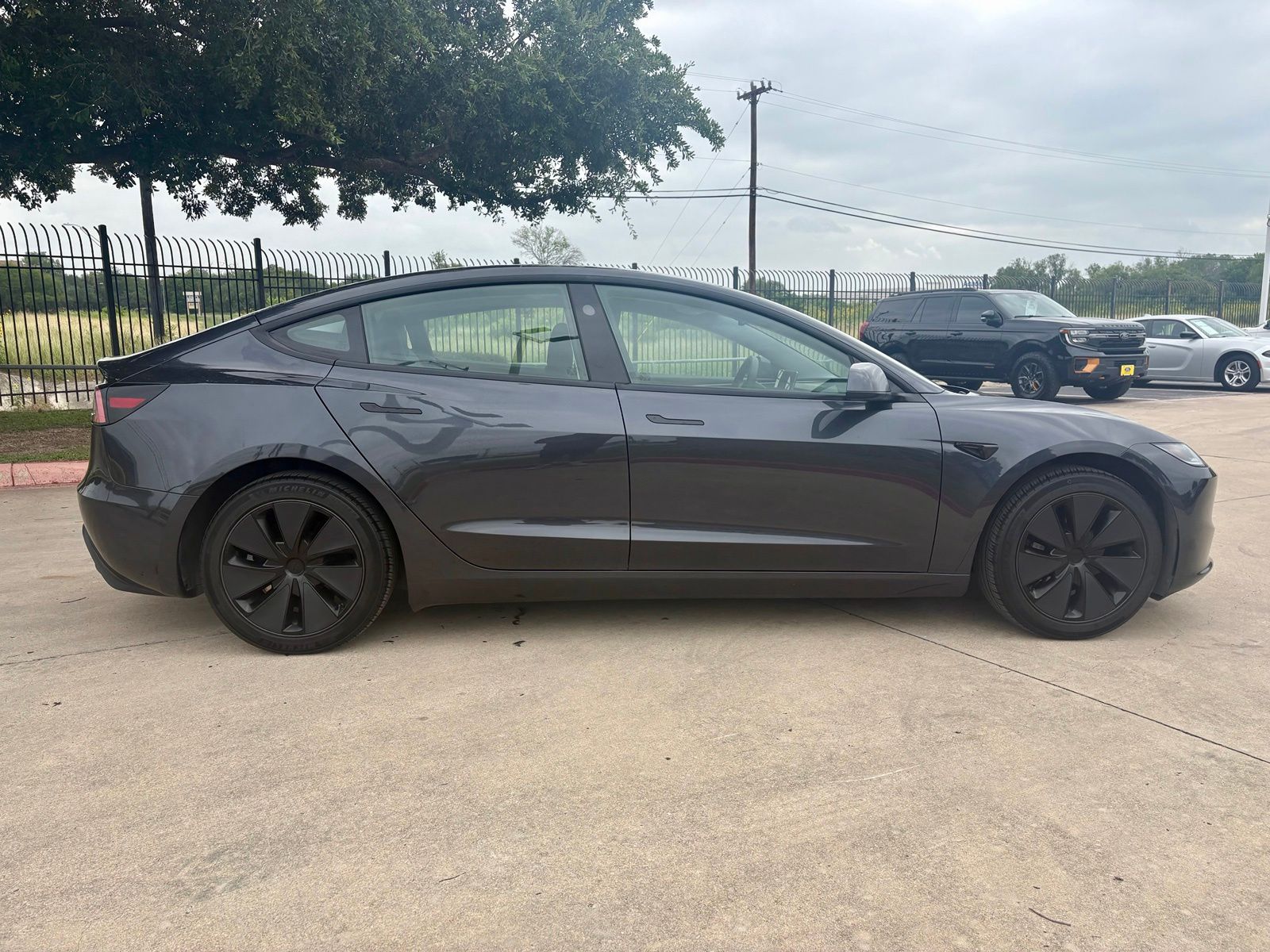tesla model 3 2025 5YJ3E1EA3SF028000 image tesla model 3 2025 5YJ3E1EA3SF028000 image